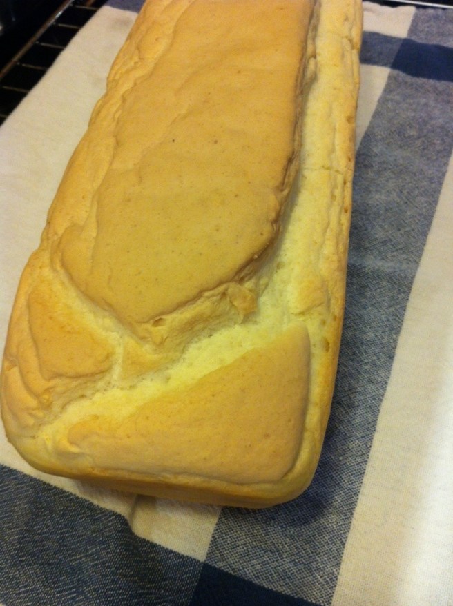 Vitt glutenfritt formbröd